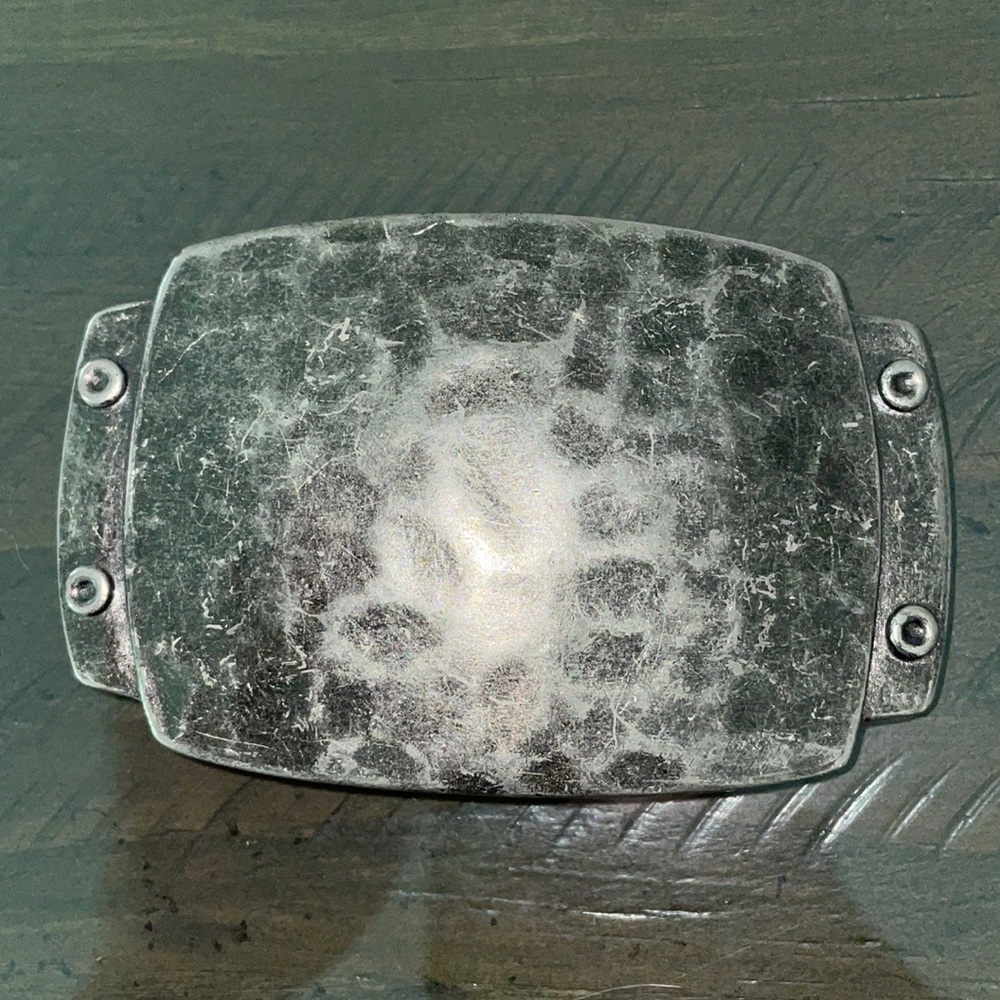 Woman’s belt buckle